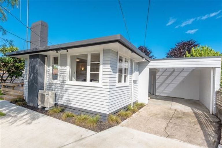 Photo of property in 23 Panair Crescent, Hillcrest, Hamilton, 3216