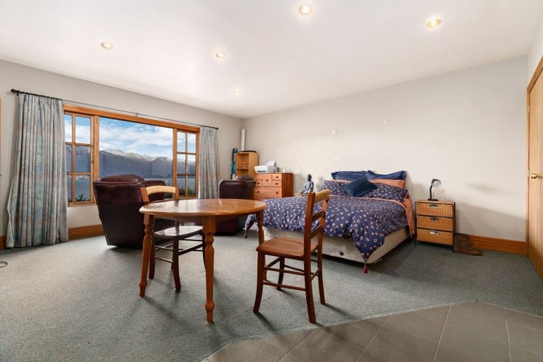 Photo of property in 8 Aspen Grove, Fernhill, Queenstown, 9300