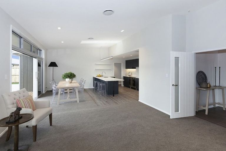 Photo of property in 5 Picadilly Avenue, Casebrook, Christchurch, 8051