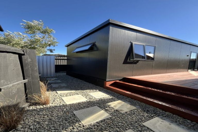 Photo of property in 35a Sturrocks Road, Redwood, Christchurch, 8051