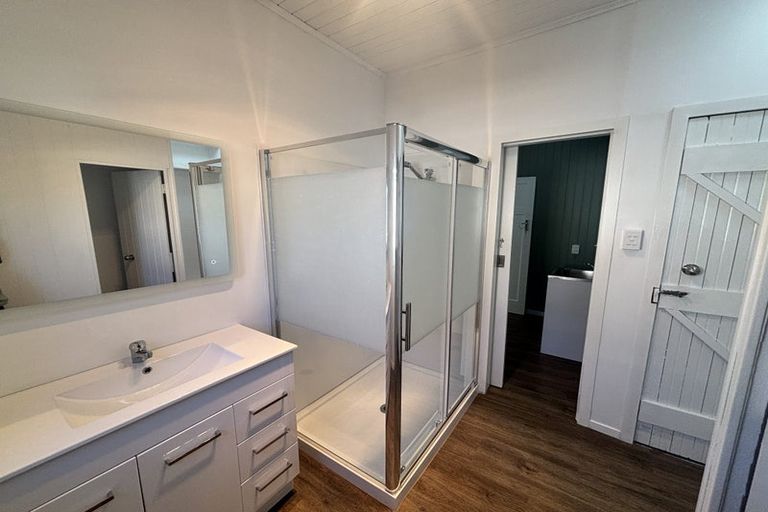 Photo of property in 18 Opoia Road, Hamilton East, Hamilton, 3216