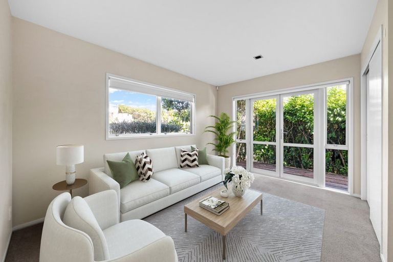 Photo of property in 132 Kittiwake Drive, Schnapper Rock, Auckland, 0632