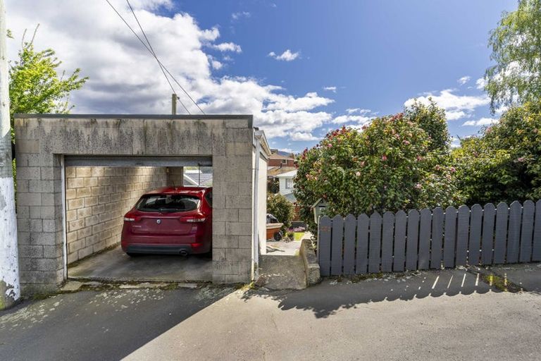 Photo of property in 334 Kenmure Road, Kenmure, Dunedin, 9011