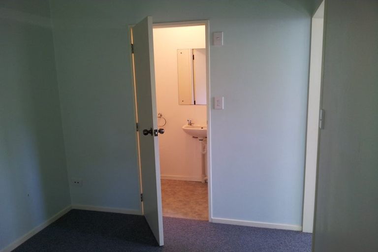 Photo of property in 20 Woodland Road, Johnsonville, Wellington, 6037