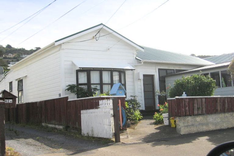 Photo of property in 82 Freyberg Street, Lyall Bay, Wellington, 6022