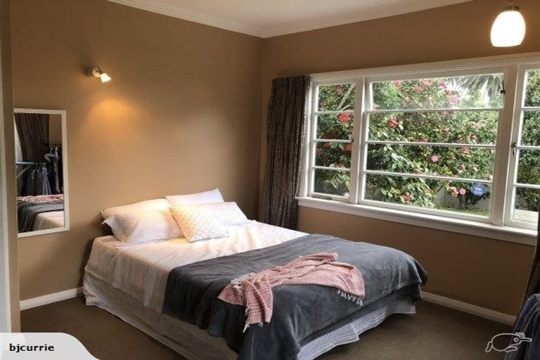Photo of property in 299 Fitzherbert Avenue, West End, Palmerston North, 4410