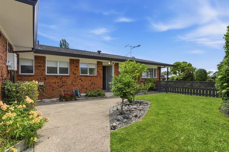 Photo of property in 25 Hookey Drive, Te Puke, 3119