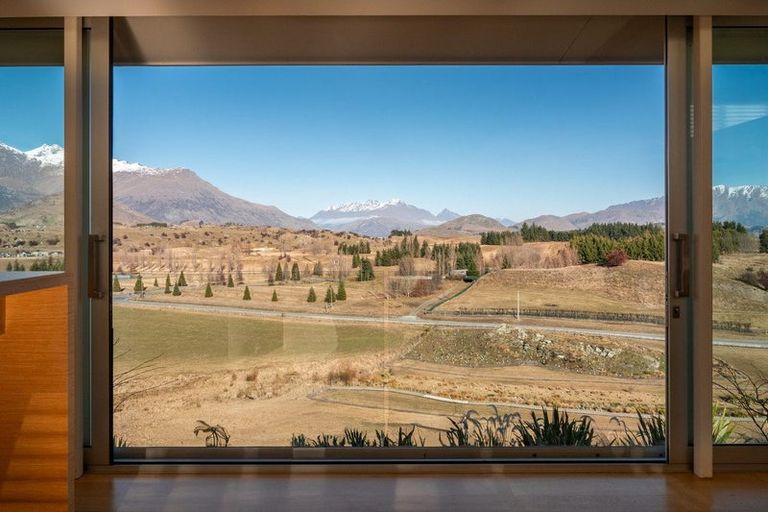 Photo of property in 14 Advance Terrace, Arrowtown, 9302