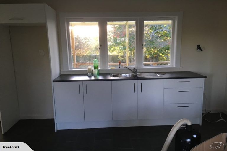 Photo of property in 27 Forest Hill Road, Henderson, Auckland, 0612