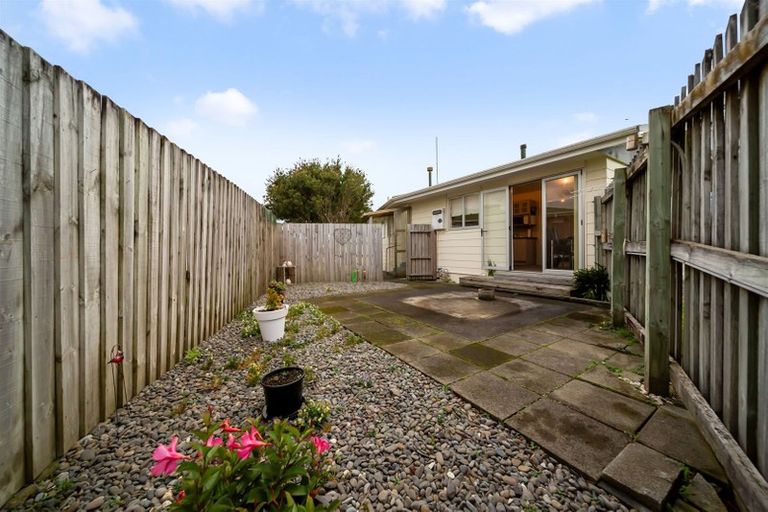 Photo of property in 3 Totara Crescent, Hawera, 4610