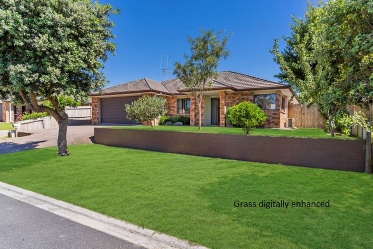 Photo of property in 24 Golden Courie Close, Papamoa Beach, Papamoa, 3118
