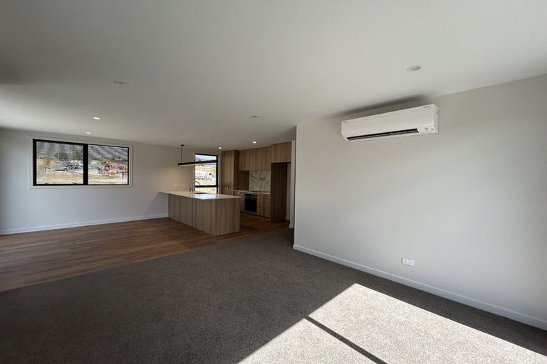 Photo of property in 18 Rowe Drive, Jacks Point, 9371