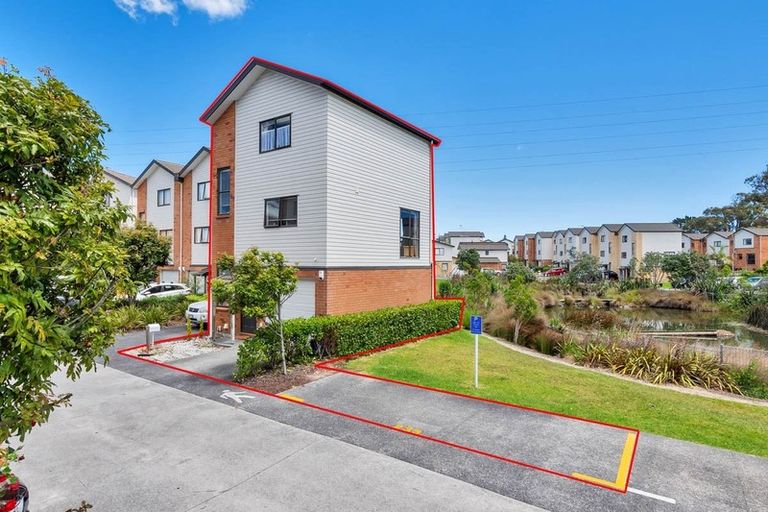 Photo of property in St Claire Village, 233/172 Mcleod Road, Te Atatu South, Auckland, 0610