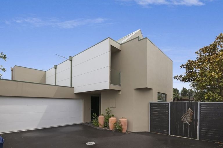 Photo of property in 3/69 Derby Street, St Albans, Christchurch, 8014