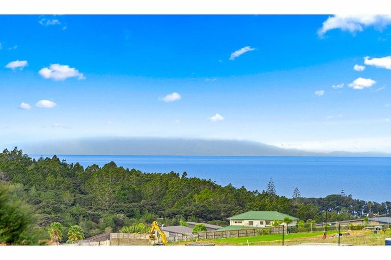 Photo of property in 5 Libertia Lane, Orewa, 0931