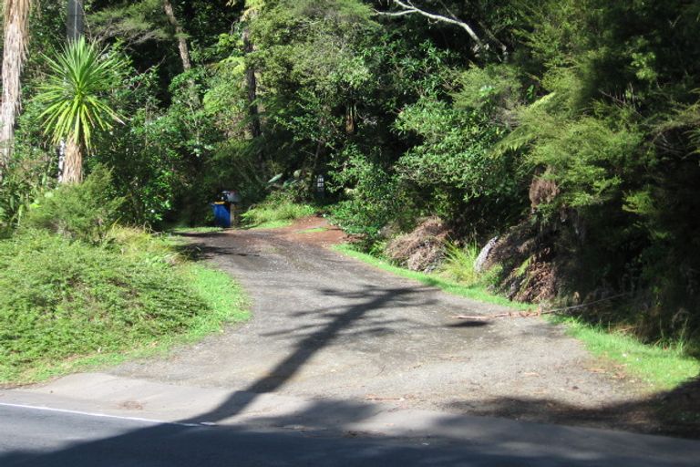 Photo of property in 270 Huia Road, Titirangi, Auckland, 0604