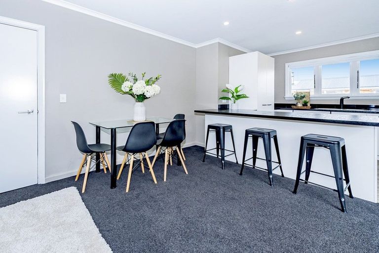 Photo of property in 70 Inwoods Road, Parklands, Christchurch, 8083