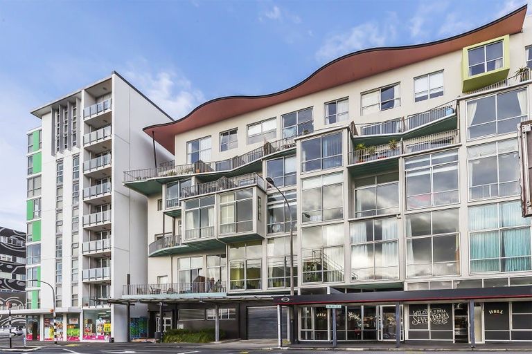 Photo of property in Qba Apartments, 4e/51 Webb Street, Mount Cook, Wellington, 6011