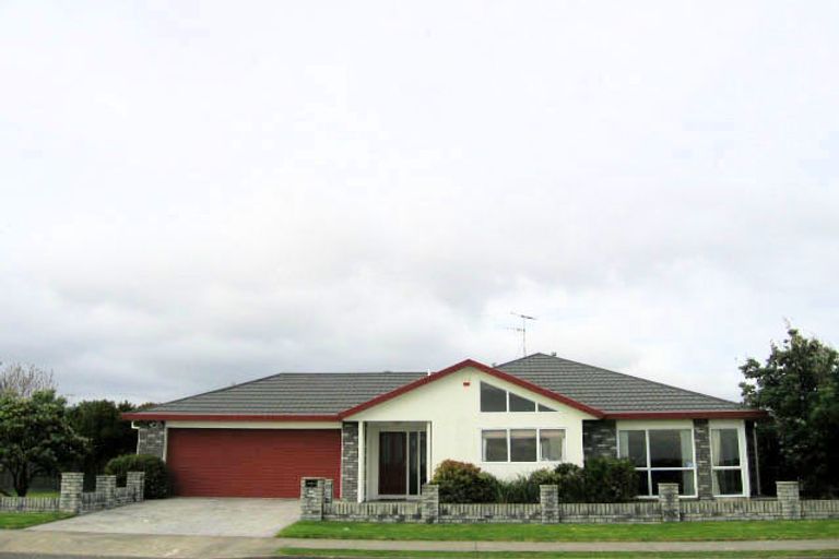 Photo of property in 300 Manly Street, Paraparaumu Beach, Paraparaumu, 5032