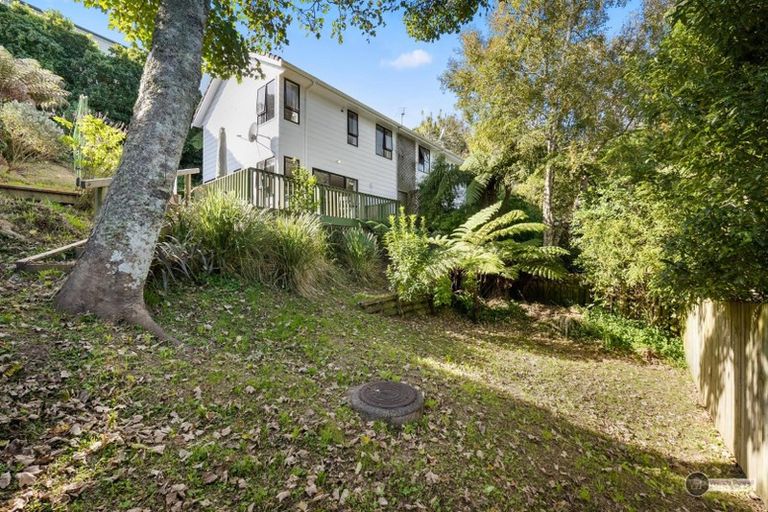 Photo of property in 2/51 Singers Road, Korokoro, Lower Hutt, 5012