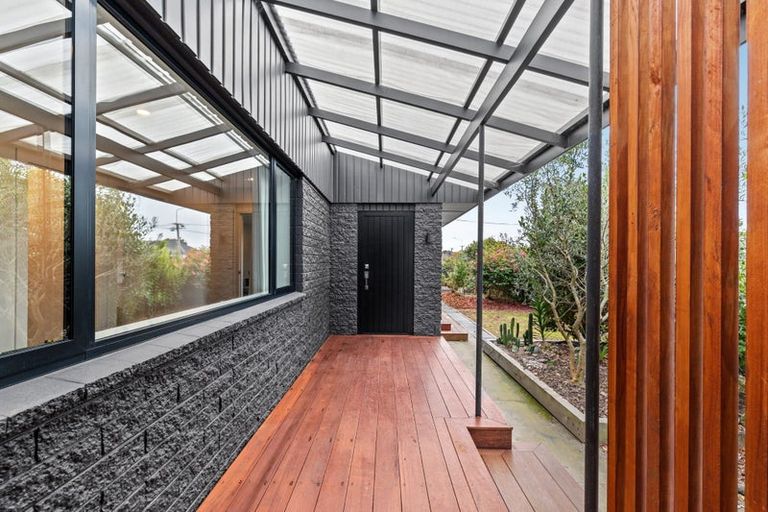 Photo of property in 190 Estuary Road, South New Brighton, Christchurch, 8062