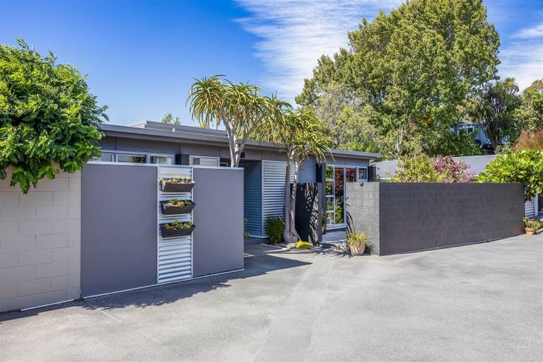 Photo of property in 5 Whareora Terrace, Cashmere, Christchurch, 8022