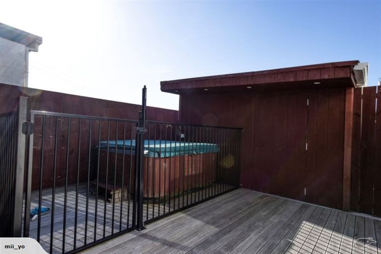 Photo of property in 68 Broderick Road, Johnsonville, Wellington, 6037