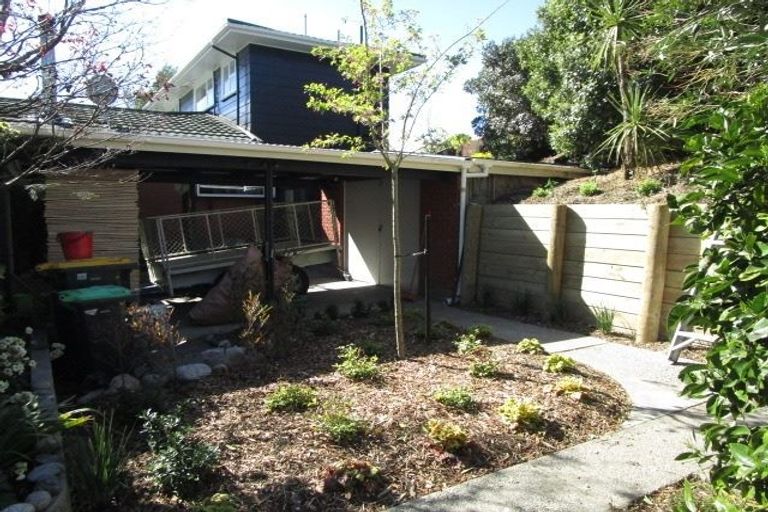 Photo of property in 100 Palatine Terrace, Saint Martins, Christchurch, 8022