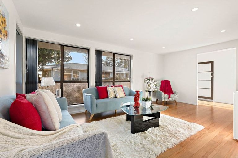 Photo of property in 9 Bernard Street, Papatoetoe, Auckland, 2025