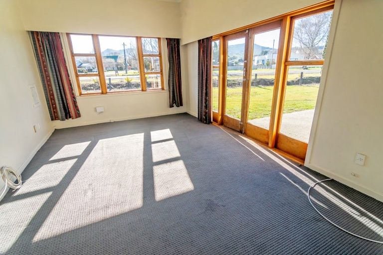 Photo of property in 4 Laura Street, Lumsden, 9730