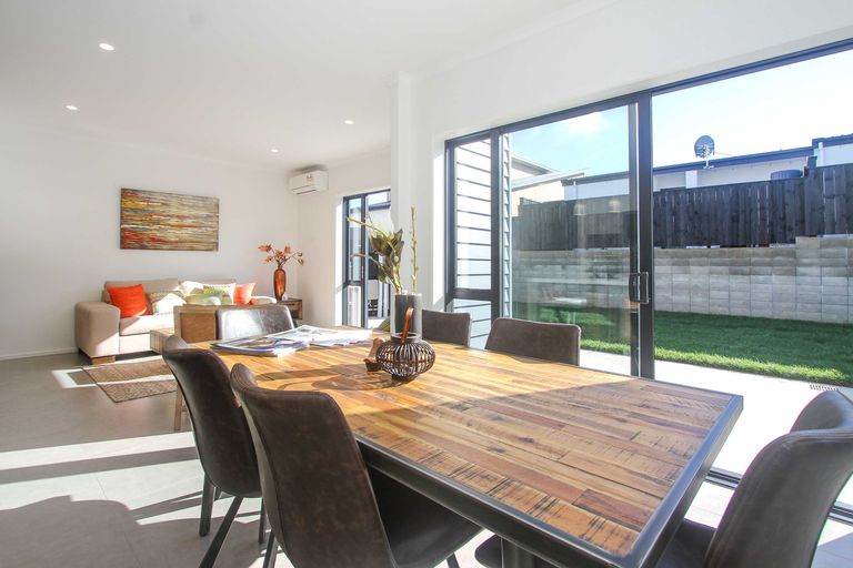 Photo of property in 26 Onekiritea Road, Hobsonville, Auckland, 0616