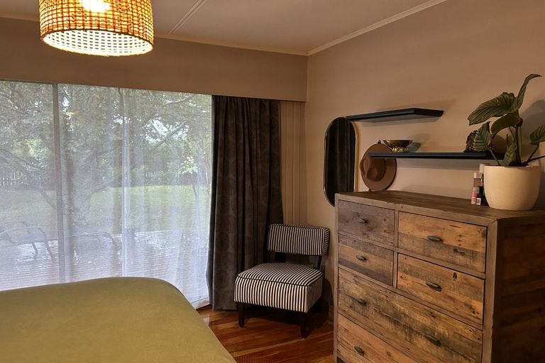 Photo of property in 43 Victoria Street, Carterton, 5713
