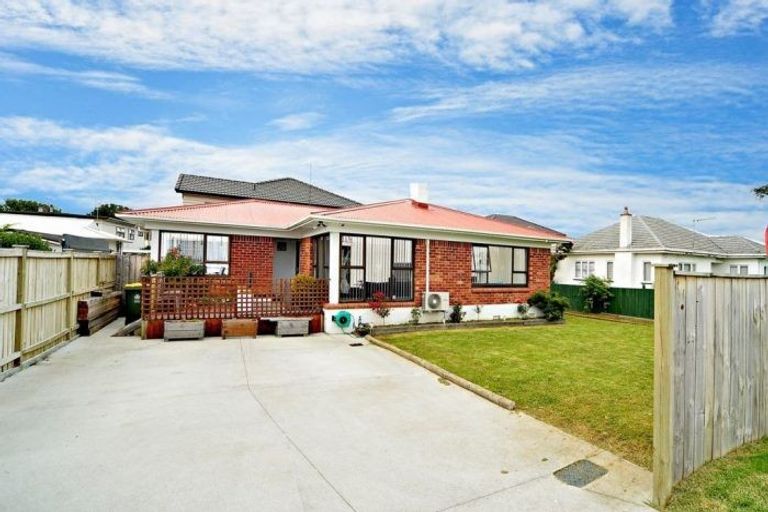 Photo of property in 73 Fitzroy Street, Papatoetoe, Auckland, 2104