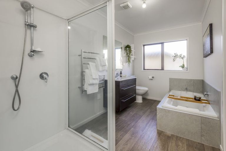 Photo of property in 7b Church Street, Tuakau, 2121