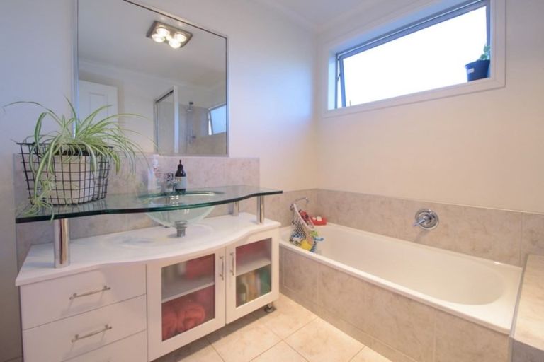 Photo of property in 9 Austral Place, Cromwell, 9310
