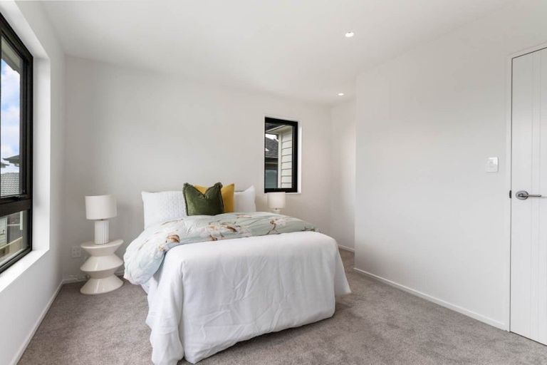 Photo of property in 1a Altair Place, Windsor Park, Auckland, 0632