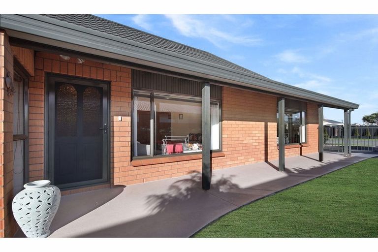 Photo of property in 12 Keldon Avenue, Rangiora, 7400