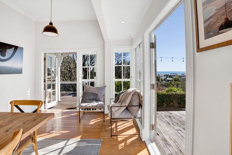 Photo of property in 5 Rogan Street, New Plymouth, 4310