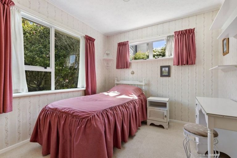 Photo of property in 145 Broderick Road, Johnsonville, Wellington, 6037