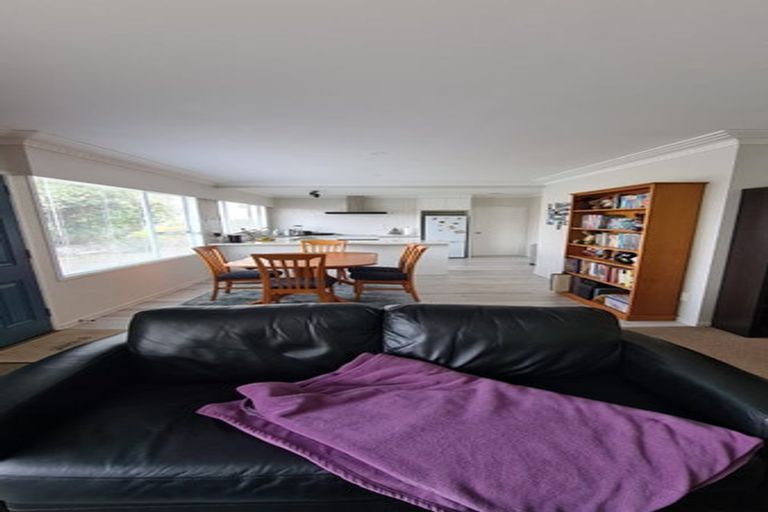 Photo of property in 4202a/2 Great North Road, Glendene, Auckland, 0602