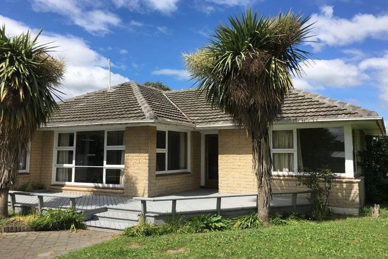 Photo of property in 42 Oriana Crescent, Hornby, Christchurch, 8042