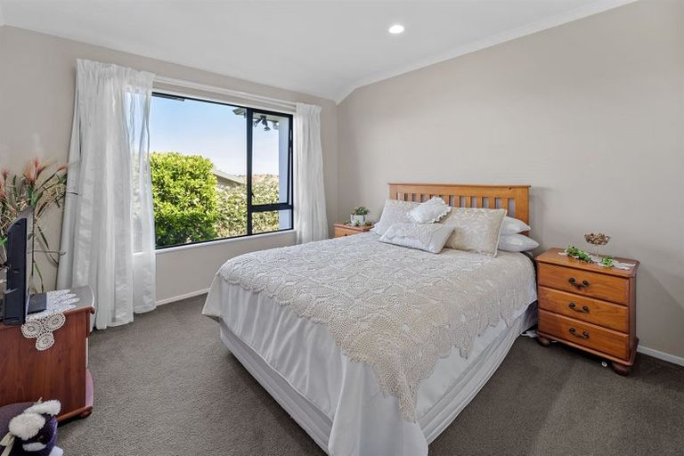 Photo of property in 63 Kensington Terrace, Gulf Harbour, Whangaparaoa, 0930