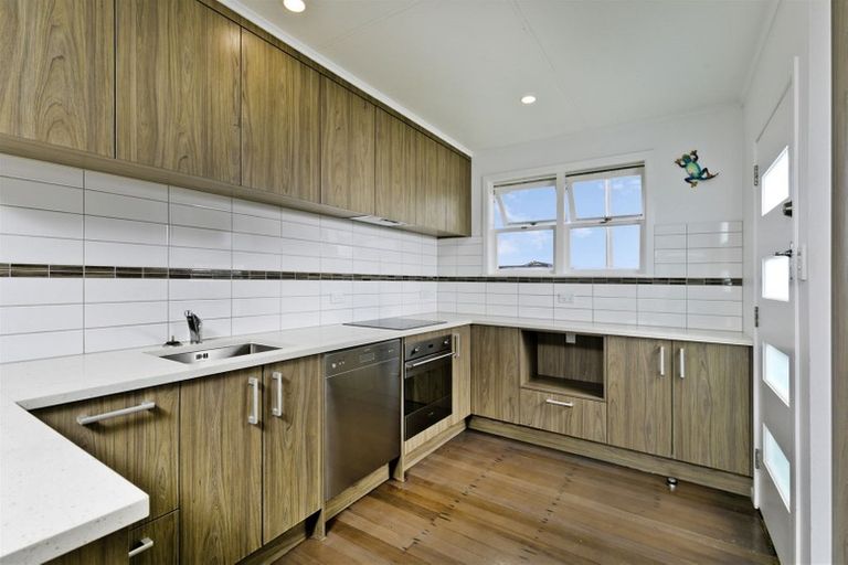 Photo of property in 38 Queen Street, Riverhead, 0820