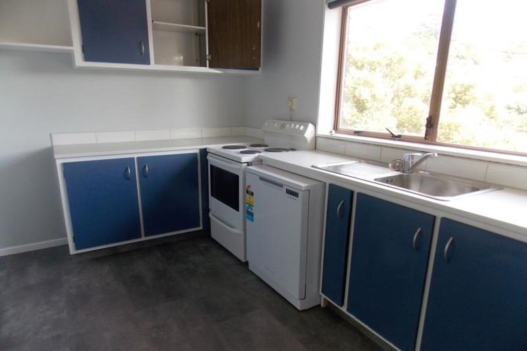 Photo of property in 1 Southern Cross Crescent, Island Bay, Wellington, 6023