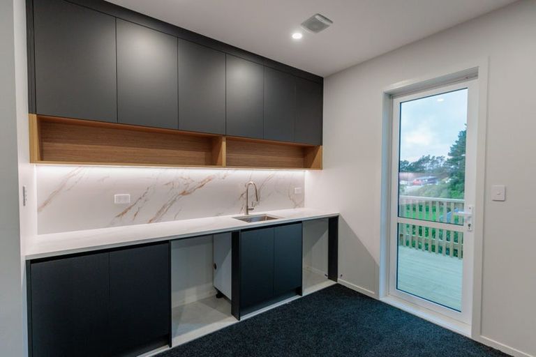 Photo of property in 22 Prestbury Grove, Churton Park, Wellington, 6037