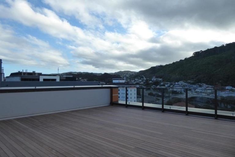 Photo of property in Frame Apartments, 502/111u Molesworth Street, Thorndon, Wellington, 6011