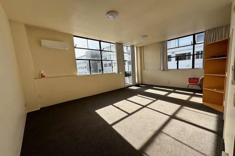 Photo of property in 4 Torrens Terrace, Mount Cook, Wellington, 6011