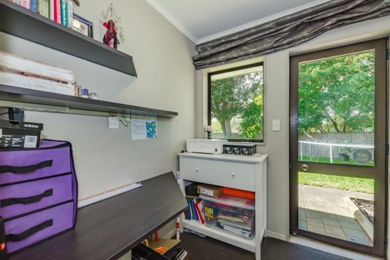 Photo of property in 79 Mazengarb Road, Paraparaumu Beach, Paraparaumu, 5032