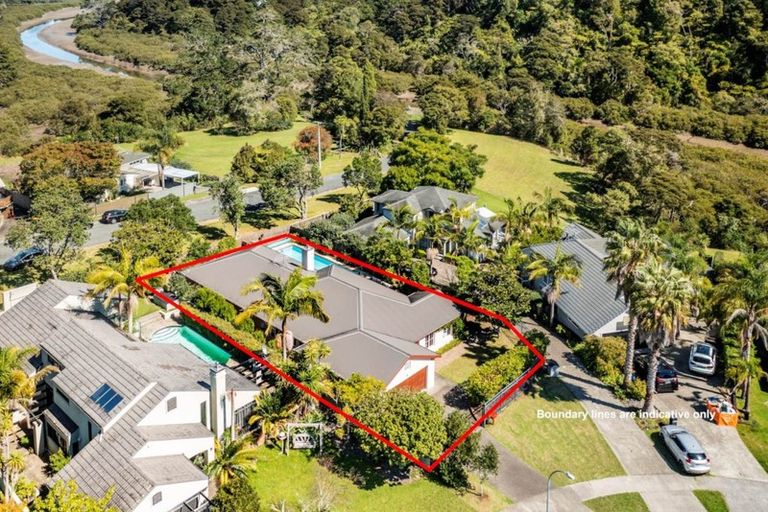 Photo of property in 10 Landing Drive, Albany, Auckland, 0632