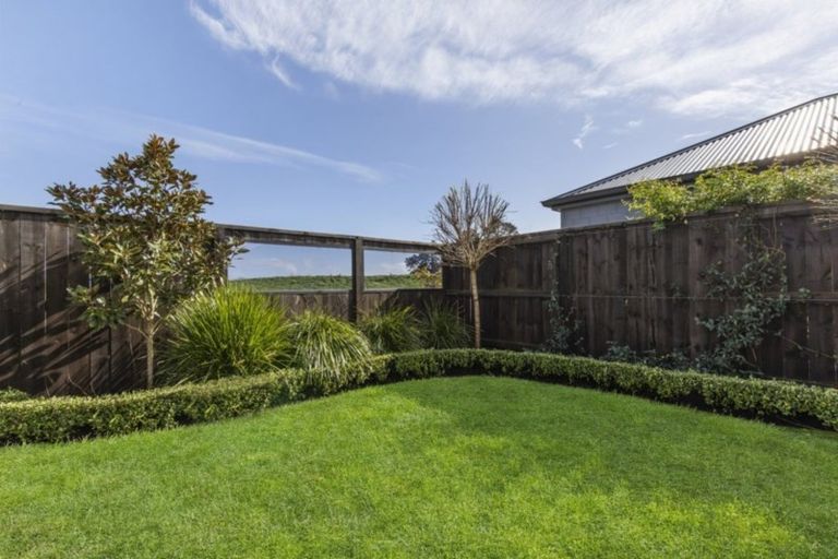 Photo of property in 6 Franks Way, Papamoa Beach, Papamoa, 3118